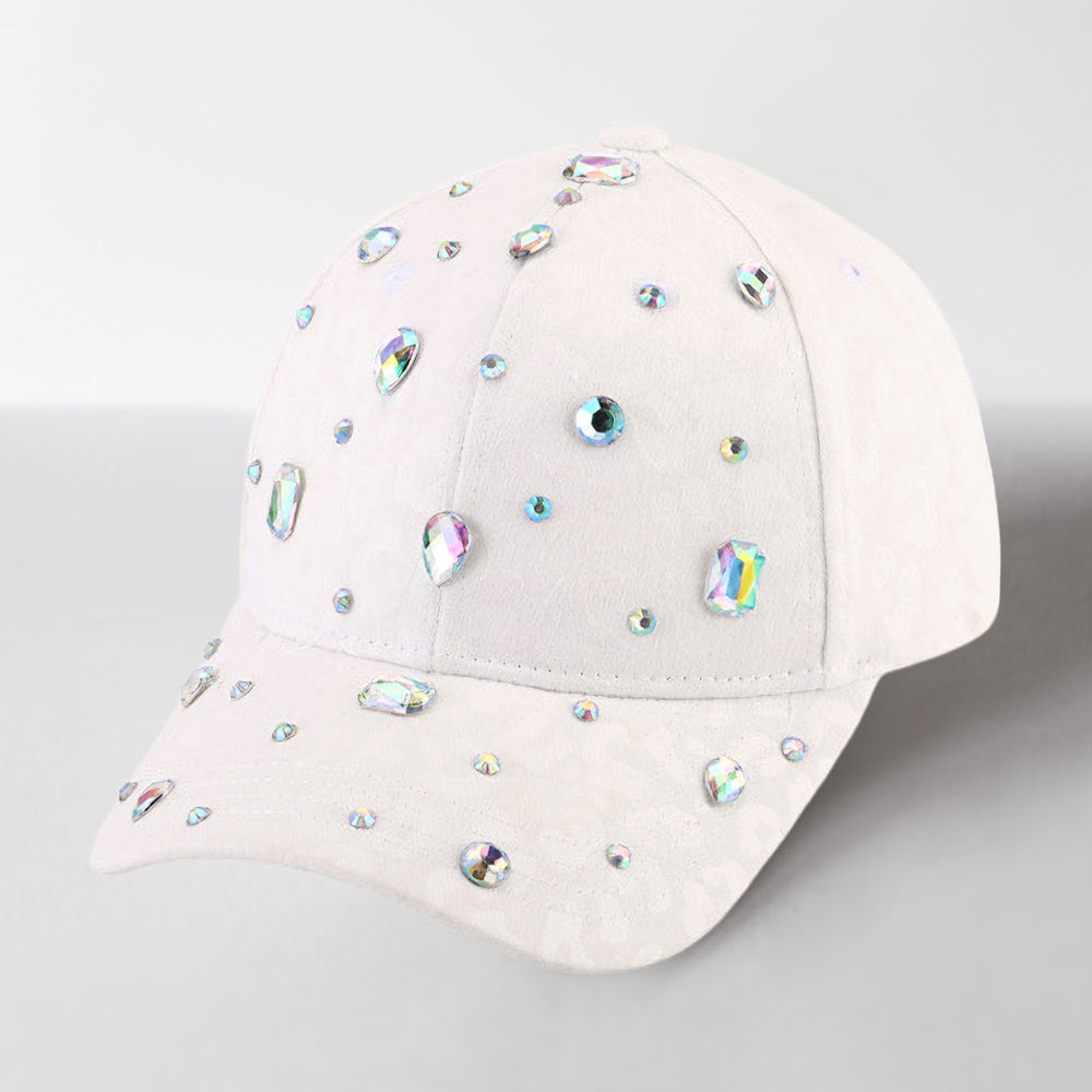 HATEGORY Heart Rectangle Round Stone Cluster Embellished Baseball Cap