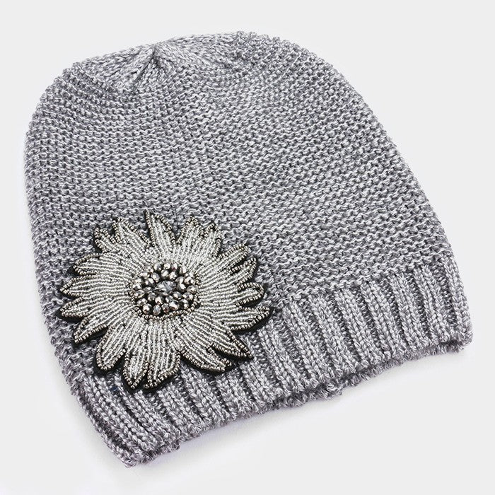 HATEGORY Beaded flower knit beanie hat
