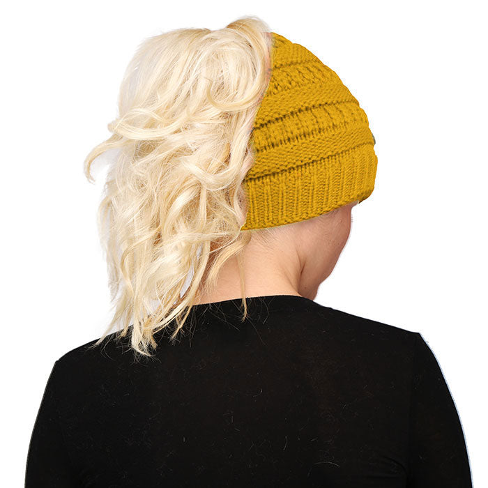 HATEGORY Multi Color Sprinkled Hole Knitted Beanie Hat