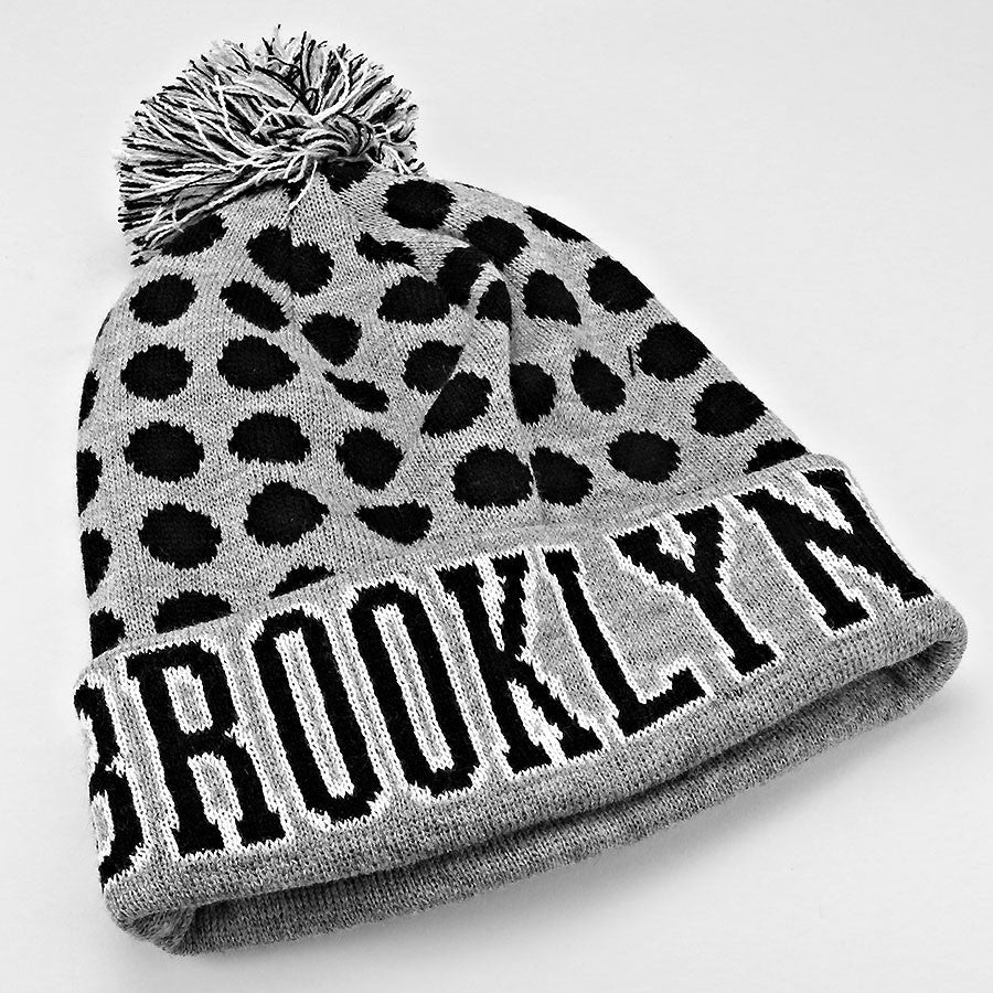 HATEGORY "Brooklyn" Acrylic Pom Beanie