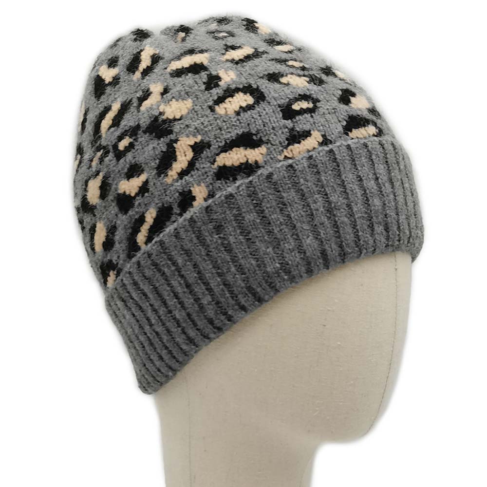 HATEGORY Leopard Patterned Ribbed Cuff Beanie Hat