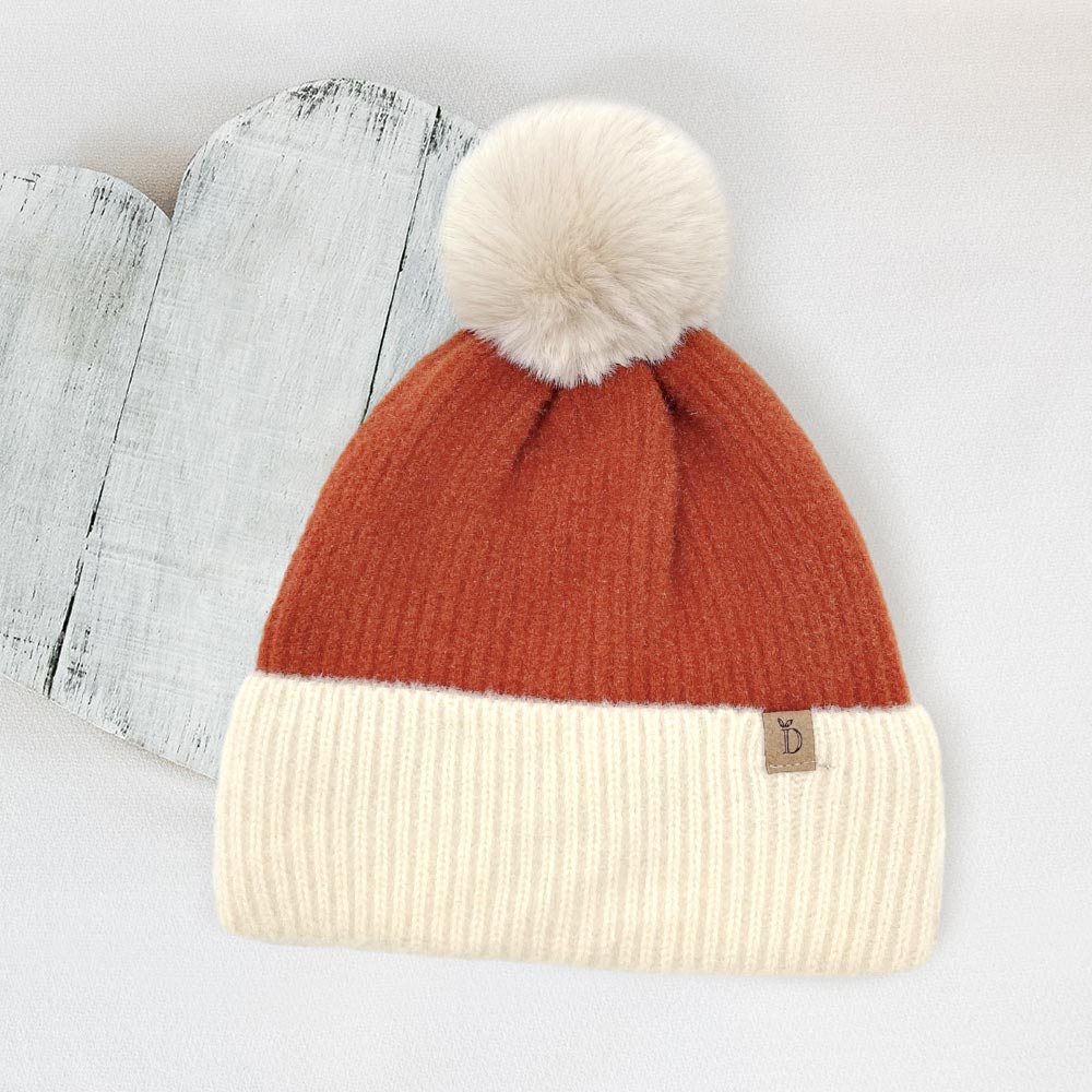 HATEGORY Ribbed Knit Beanie Hat With Faux Fur Pom
