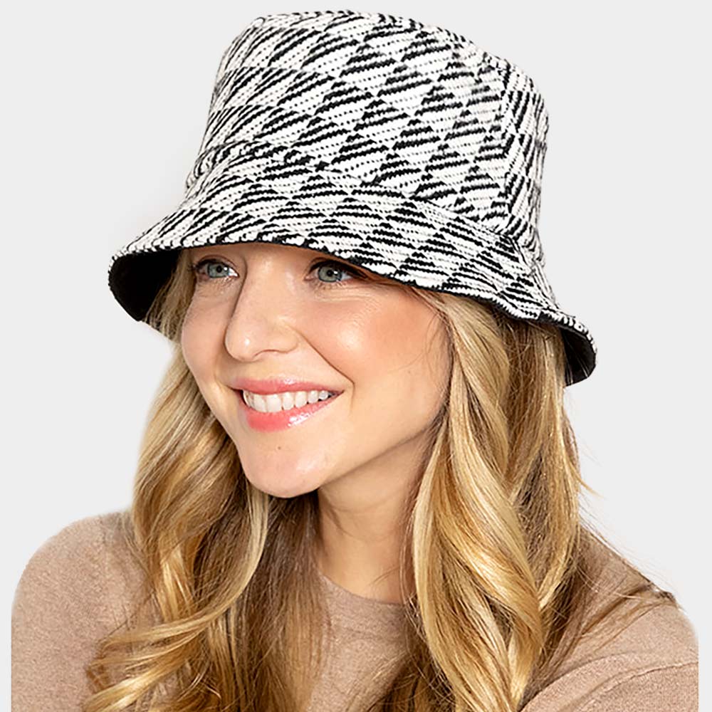 HATEGORY Geometric Patterned Bucket Hat