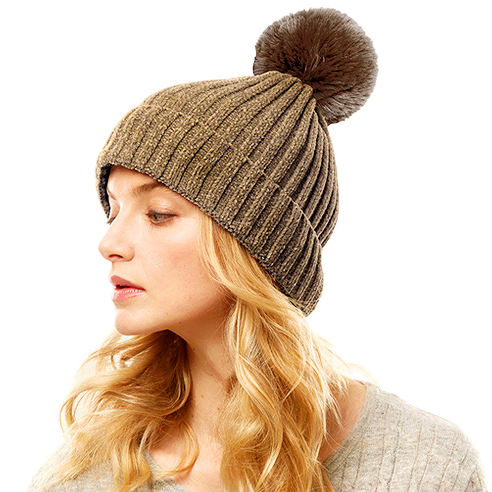 HATEGORY Solid Chenille Pom Pom Beanie Hat