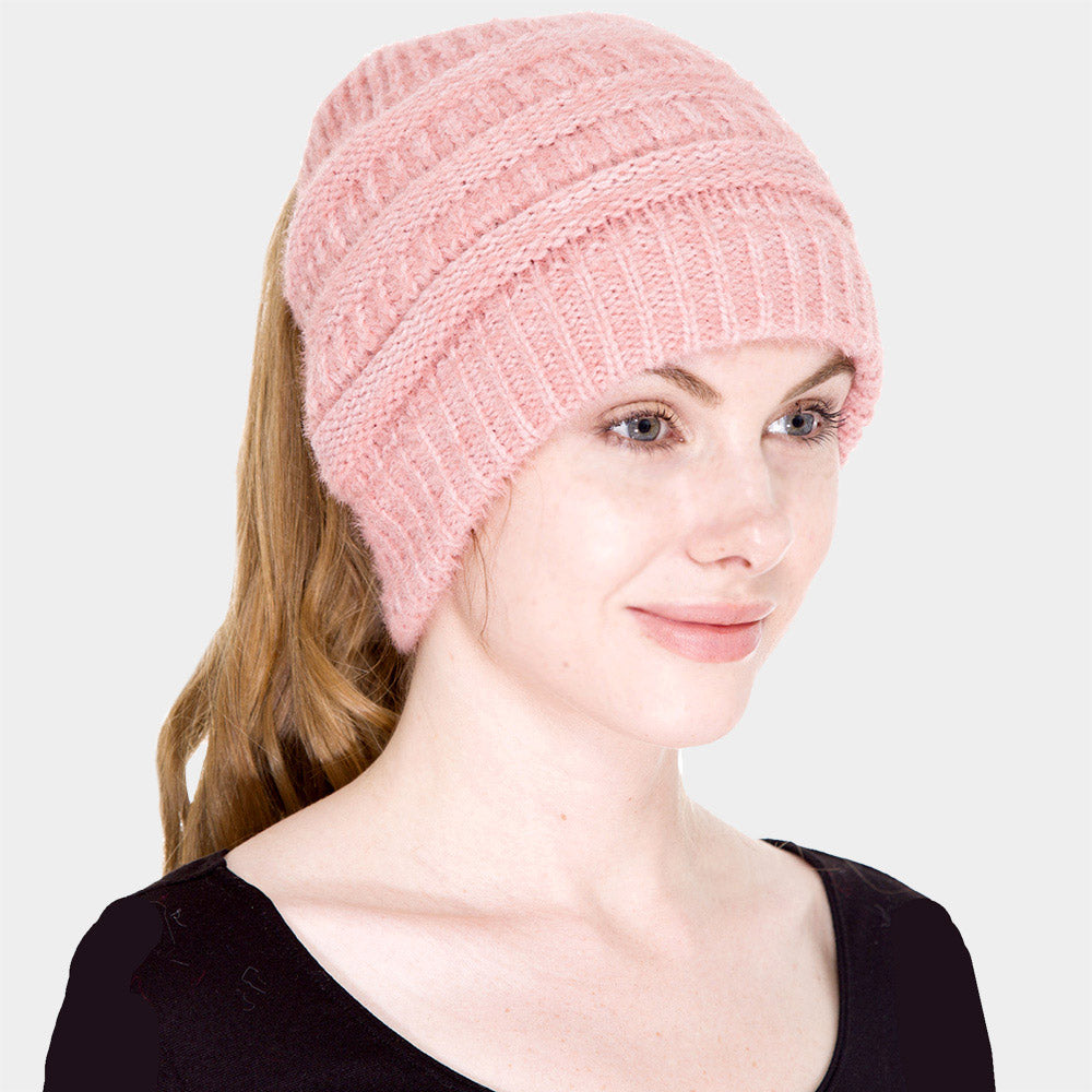 HATEGORY Cable Knit Ponytail Beanie Hat