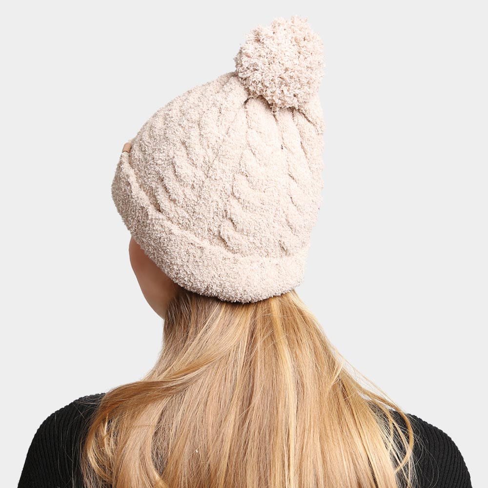HATEGORY Solid Color Pom-Pom Beanie