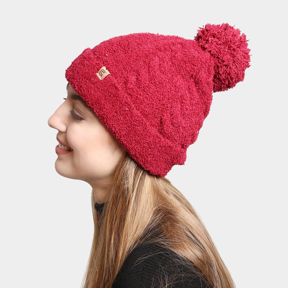 HATEGORY Solid Color Pom-Pom Beanie