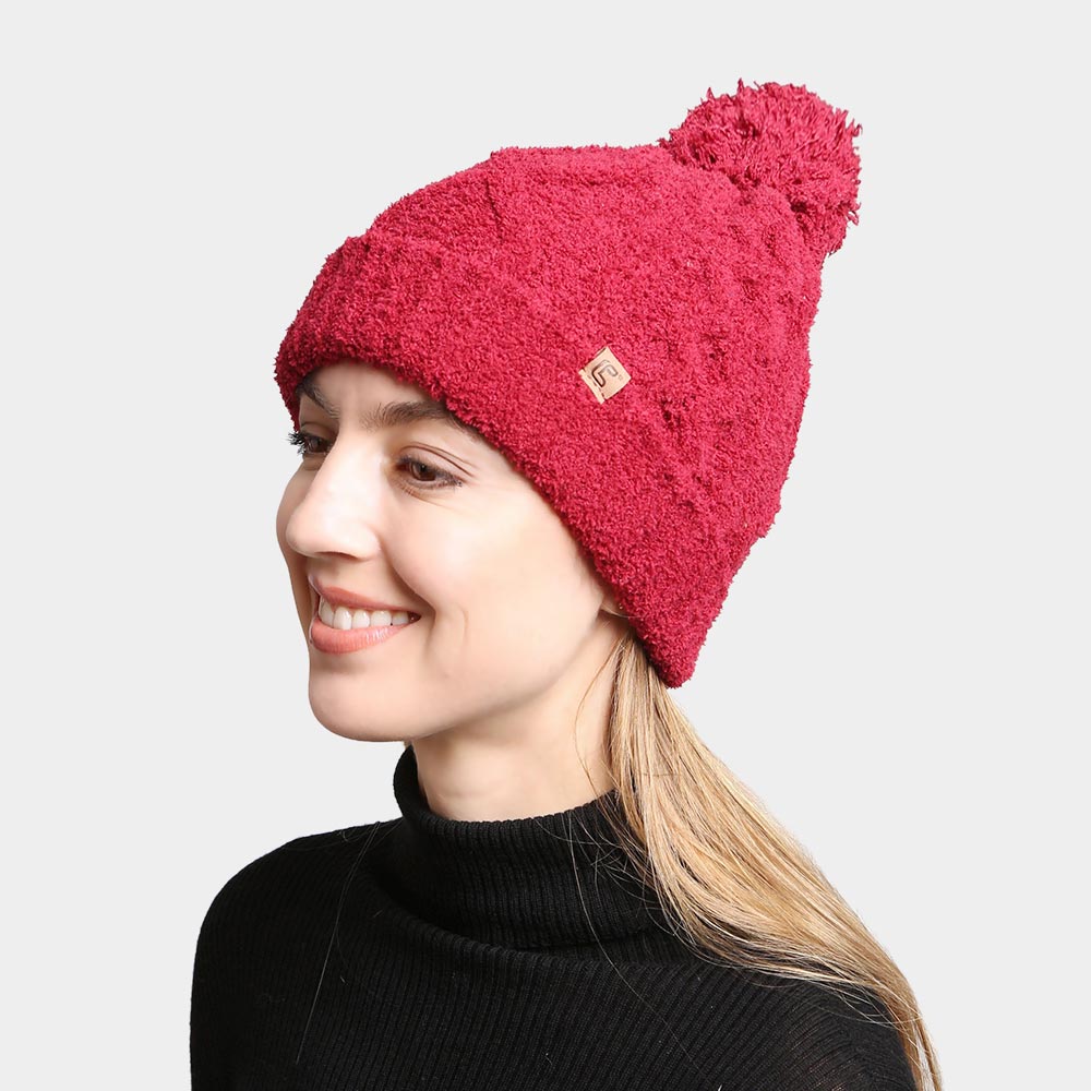 HATEGORY Solid Color Cable Knit Beanie