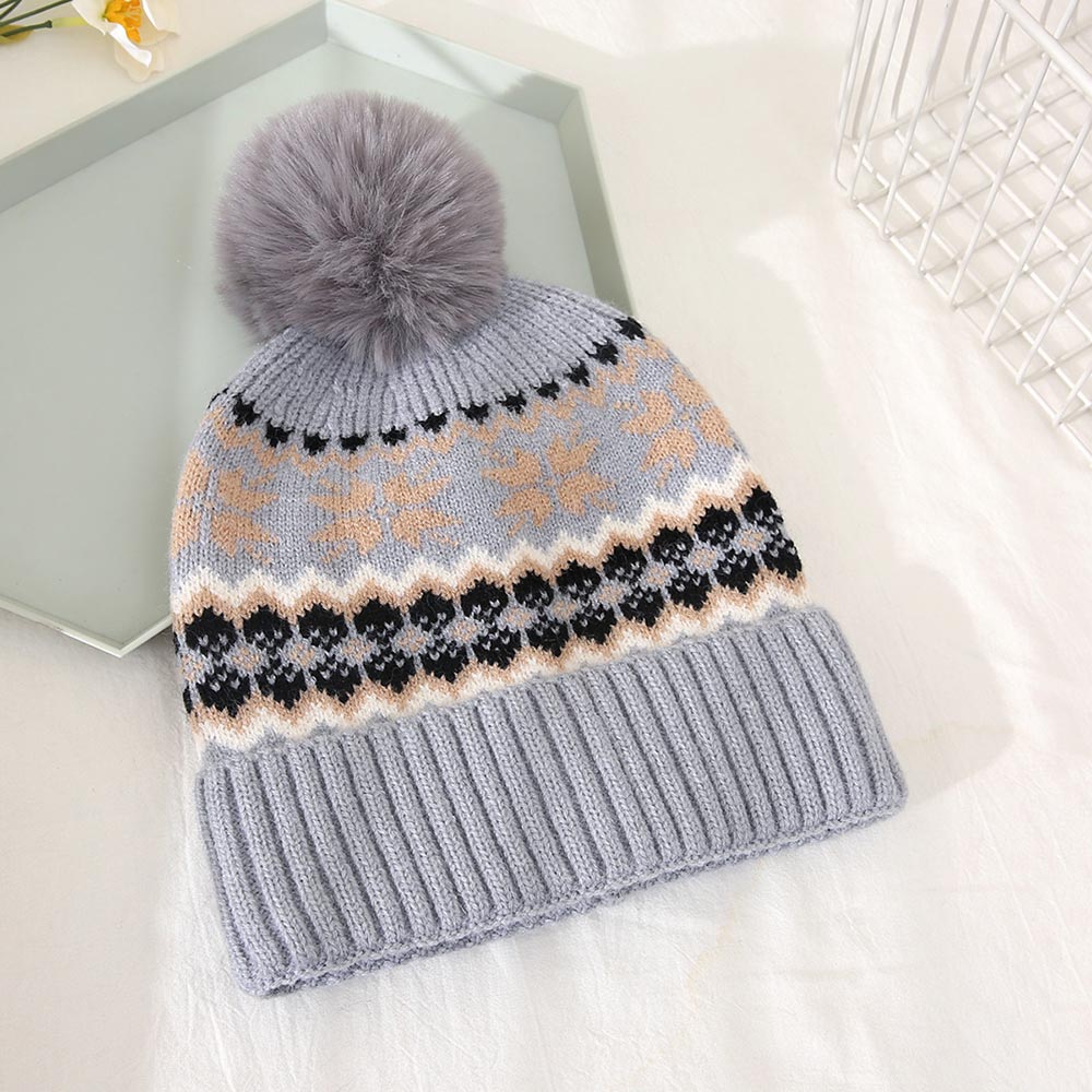 HATEGORY Patterned Pom Pom Beanie Hat