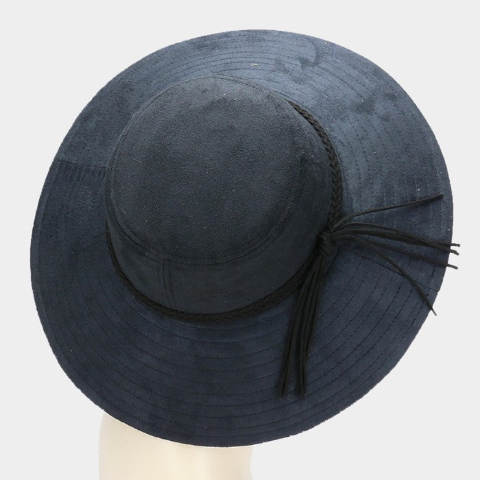 HATEGORY Wide brim faux suede hat