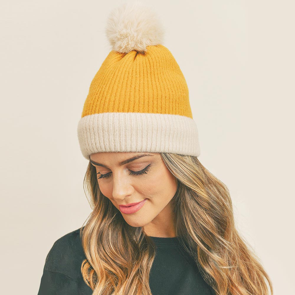 HATEGORY Two Tone Knit Pom Pom Beanie Hat