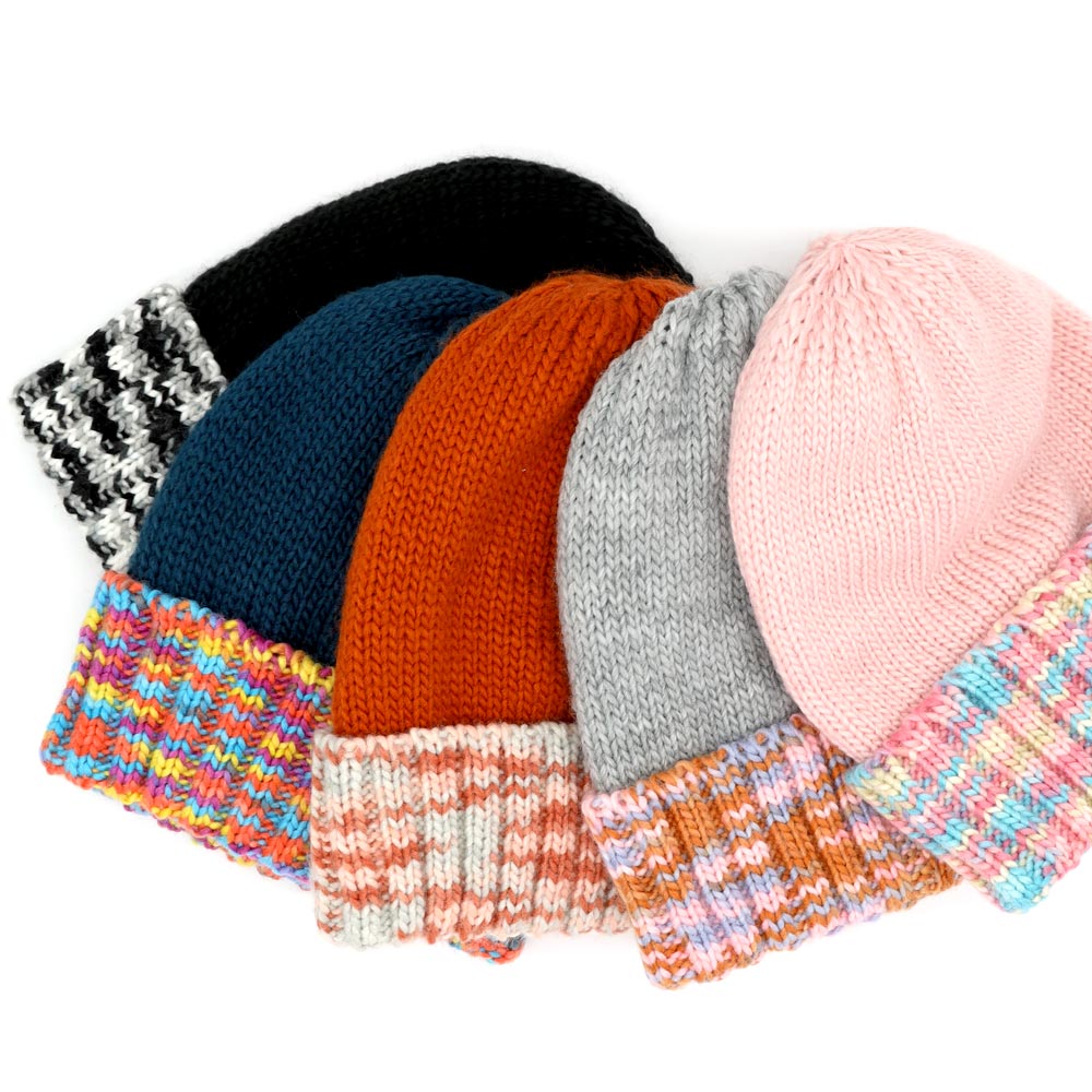 HATEGORY Multi Color Band Fleece Beanie