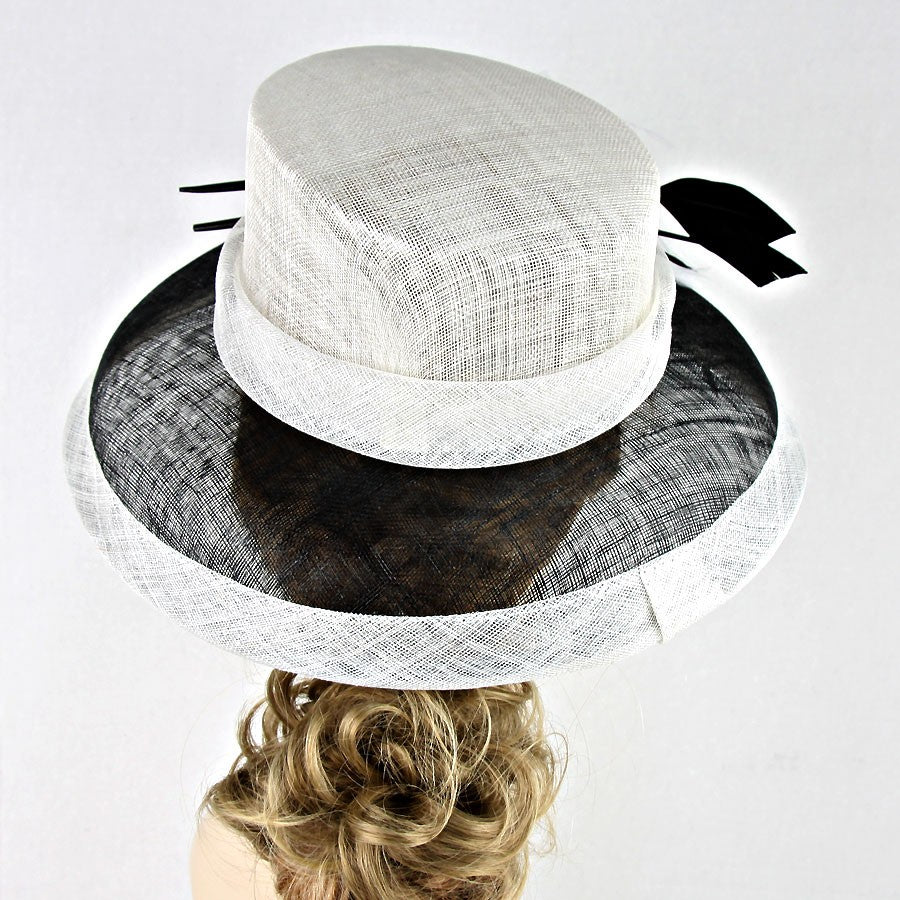 HATEGORY Chic Feathered Sinamay Hat