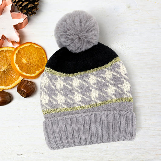 HATEGORY Houndstooth Patterned Pom Pom Beanie Hat