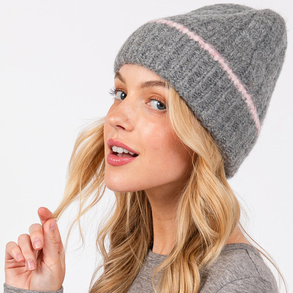 HATEGORY Two Tone Line Detailed Beanie Hat