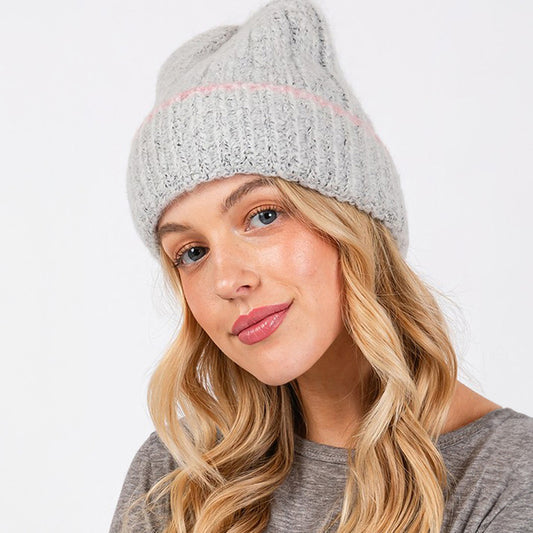 HATEGORY Two Tone Line Detailed Beanie Hat