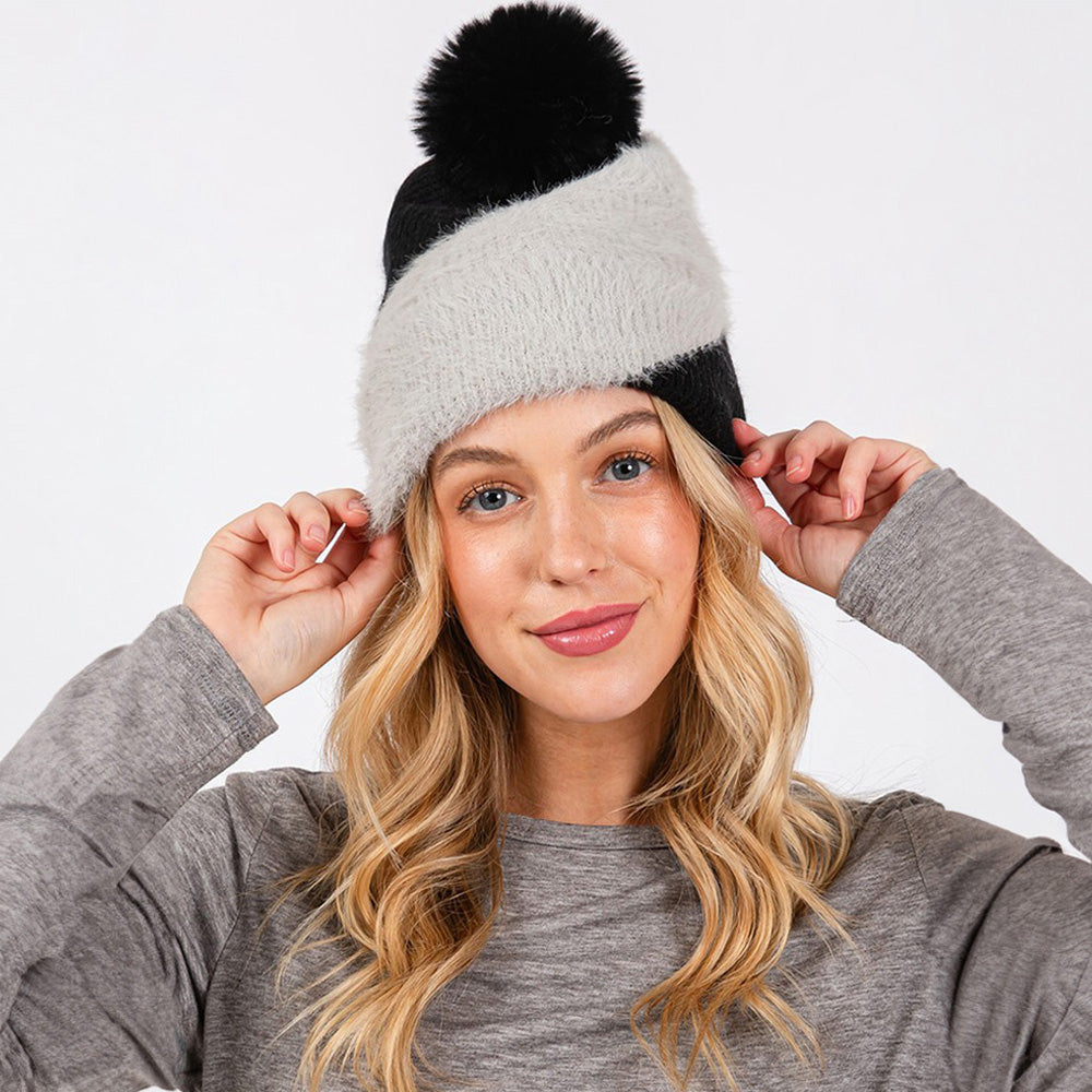 HATEGORY Fuzzy Detailed Fleece Pom Pom Beanie Hat