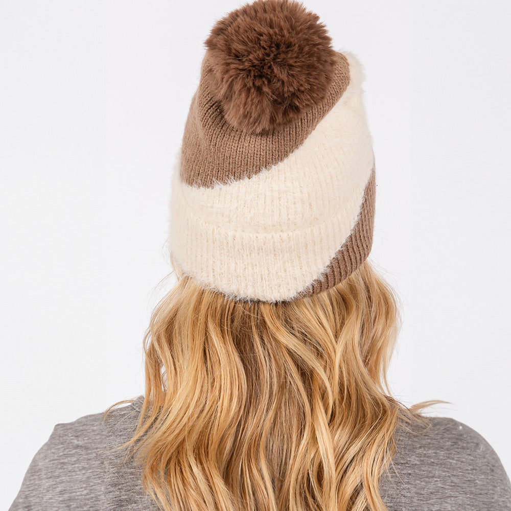 HATEGORY Fuzzy Detailed Fleece Pom Pom Beanie Hat