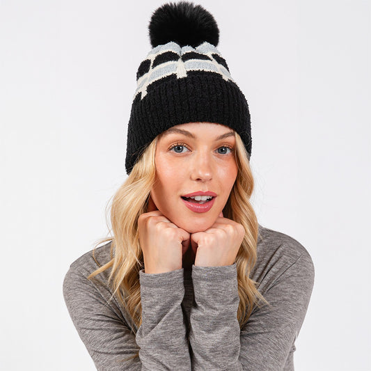 HATEGORY Cozy Color Blocked Pom Pom Beanie Hat