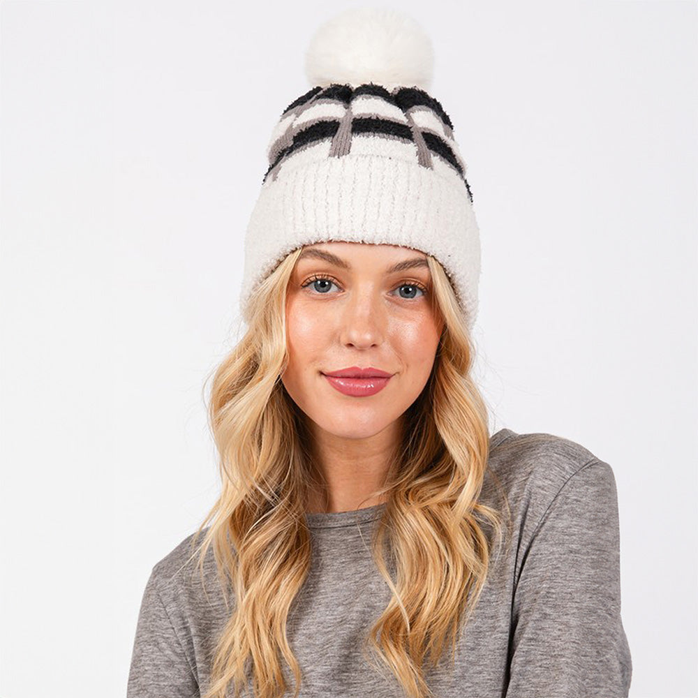 HATEGORY Cozy Color Blocked Pom Pom Beanie Hat
