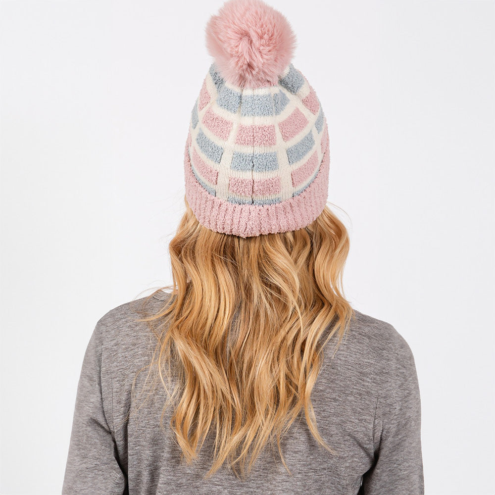 HATEGORY Cozy Color Blocked Pom Pom Beanie Hat