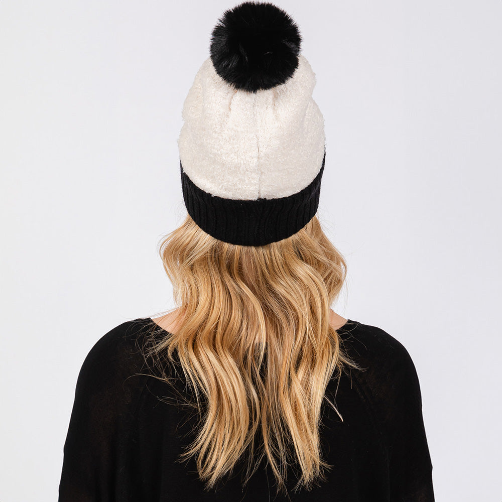 HATEGORY Two Tone Fleeced Pom Pom Beanie Hat