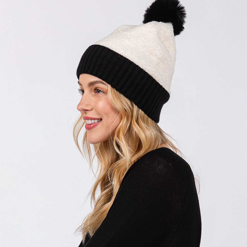 HATEGORY Two Tone Fleeced Pom Pom Beanie Hat