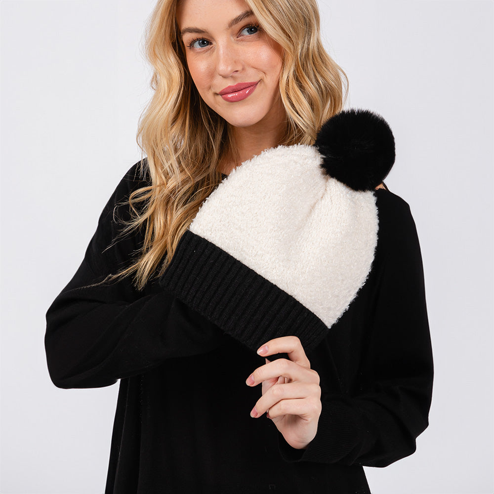 HATEGORY Two Tone Fleeced Pom Pom Beanie Hat