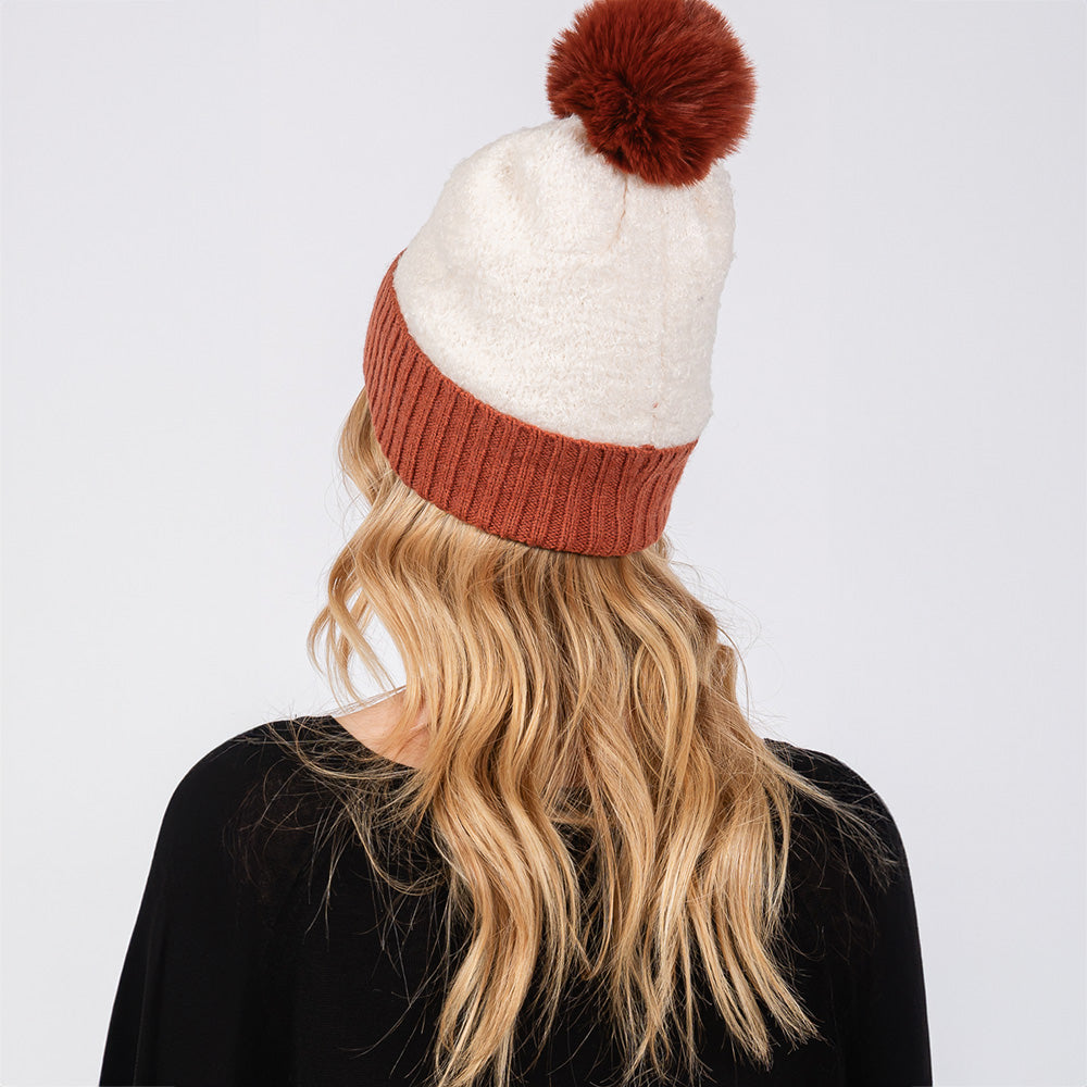 HATEGORY Two Tone Fleeced Pom Pom Beanie Hat