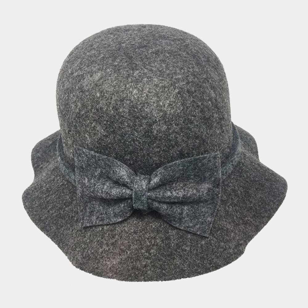 HATEGORY Solid Color Bow Accent Cloche Hat
