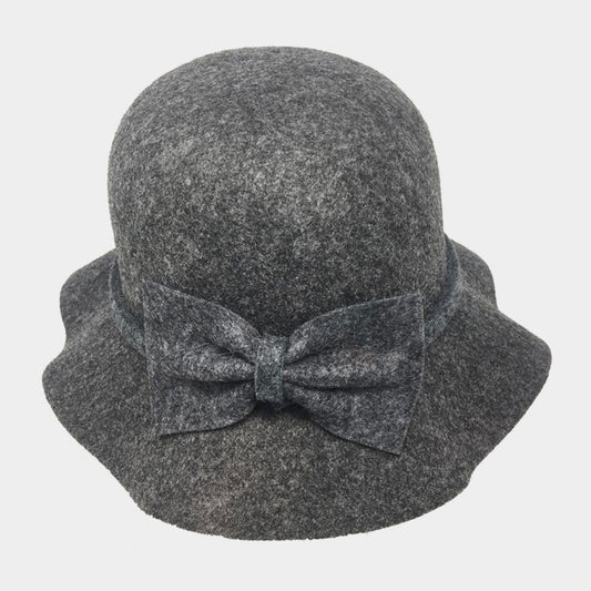 HATEGORY Solid Color Bow Accent Cloche Hat