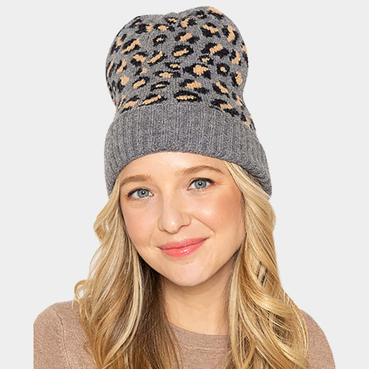 HATEGORY Leopard Patterned Ribbed Cuff Beanie Hat