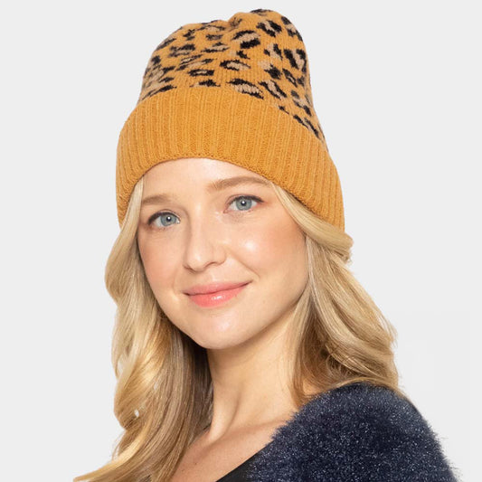 HATEGORY Leopard Patterned Ribbed Cuff Beanie Hat