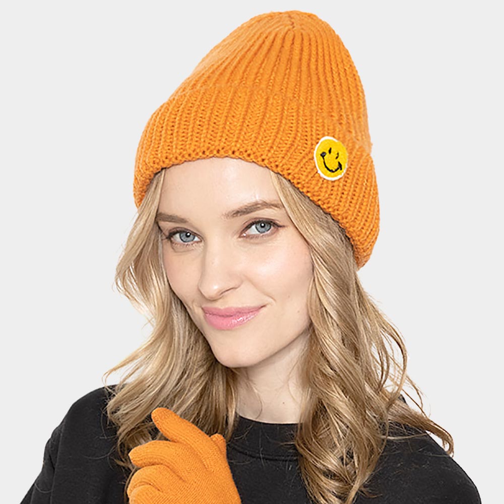 HATEGORY SMILE Patch Pointed Ribbed Knit Beanie Hat