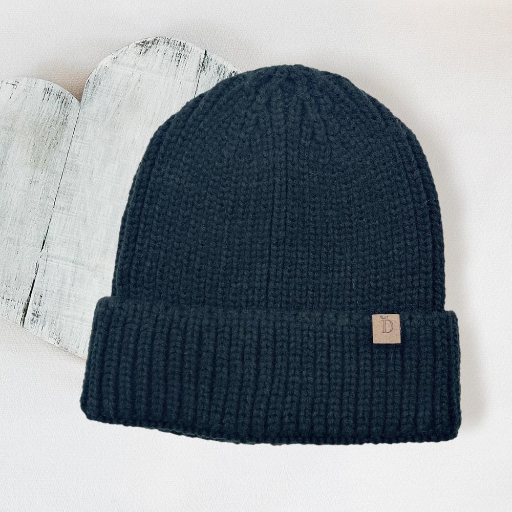 HATEGORY Solid Ribbed Cuff Beanie Hat