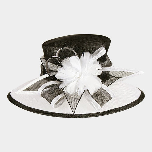 HATEGORY Two tone sinamay hat with feather flower