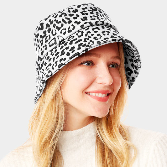 HATEGORY Leopard Patterned Bucket Hat