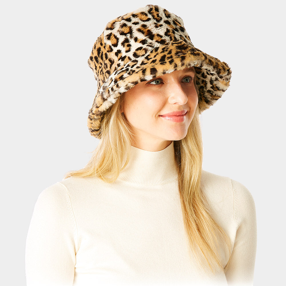 HATEGORY Leopard Patterned Soft Faux Fur Bucket Hat