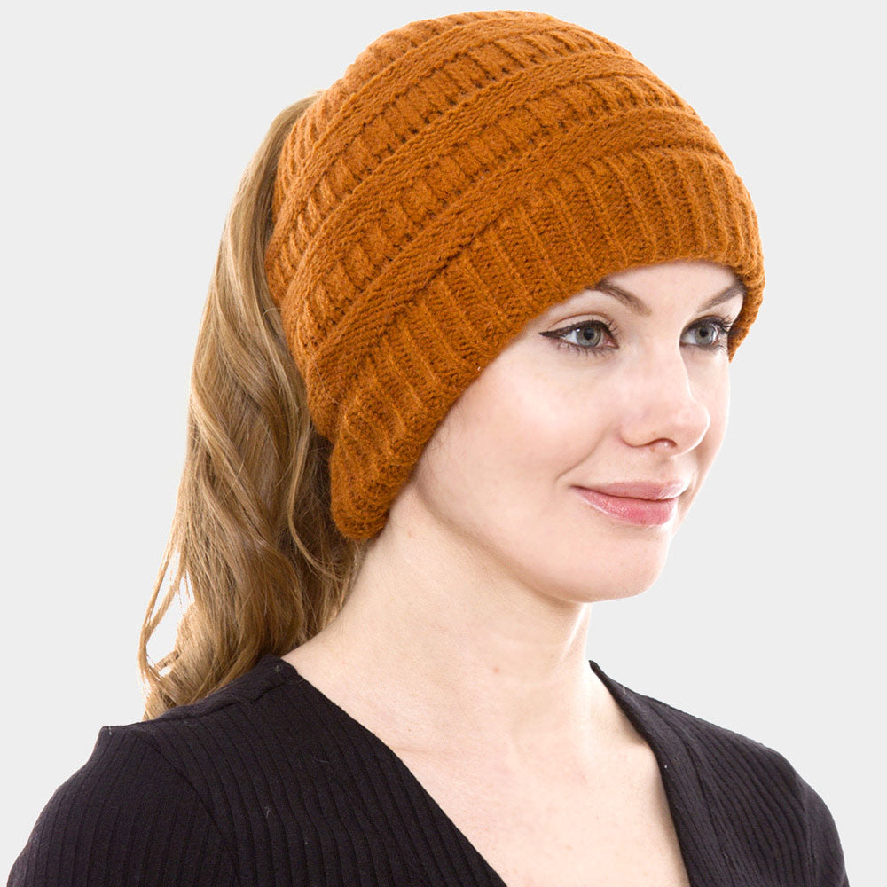 HATEGORY Cable Knit Ponytail Beanie Hat