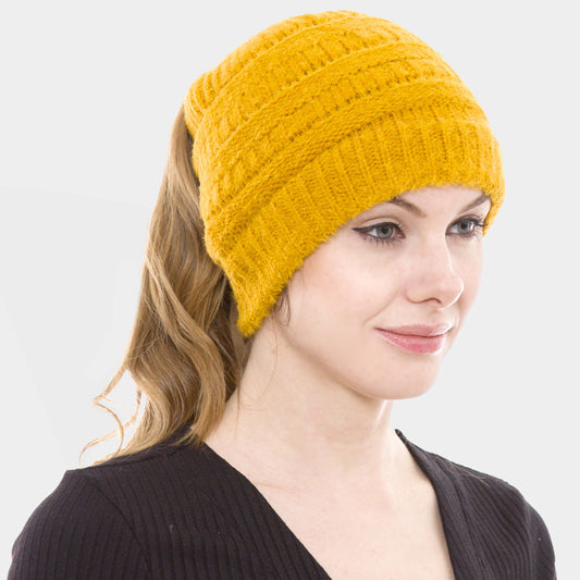 HATEGORY Cable Knit Ponytail Beanie Hat