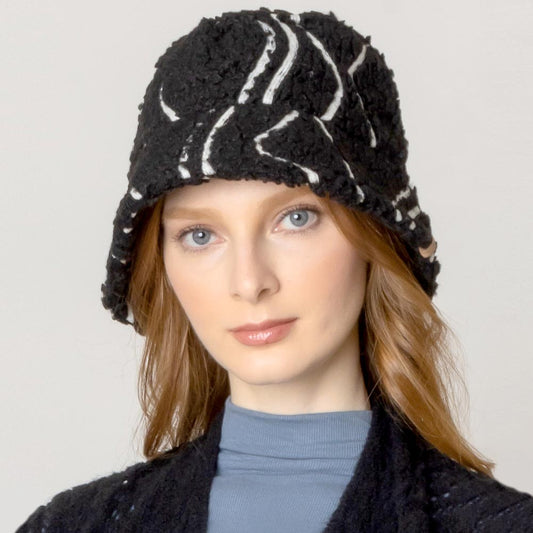 HATEGORY Geometric Sherpa Bucket Hat