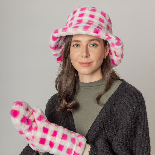 HATEGORY Checkered Faux Fur Bucket Hat