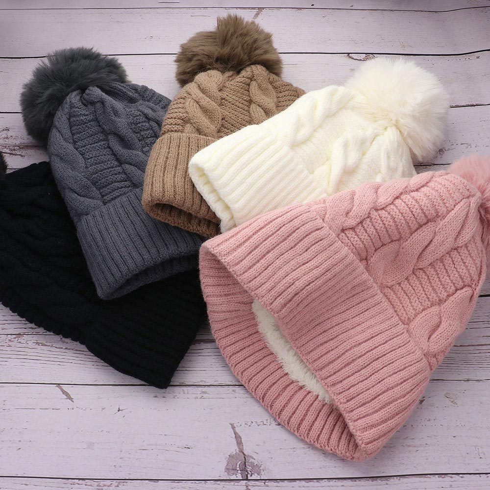 HATEGORY 2PCS - Cable Pom Beanie Hat Gloves Set