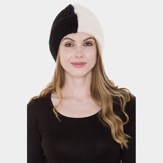 HATEGORY Color-Blocked Cable Knit Hat