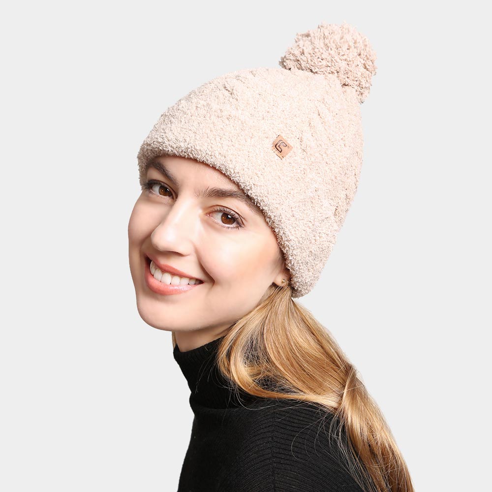 HATEGORY Solid Color Pom-Pom Beanie
