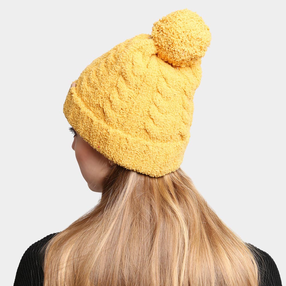 HATEGORY Solid Color Pom-Pom Beanie