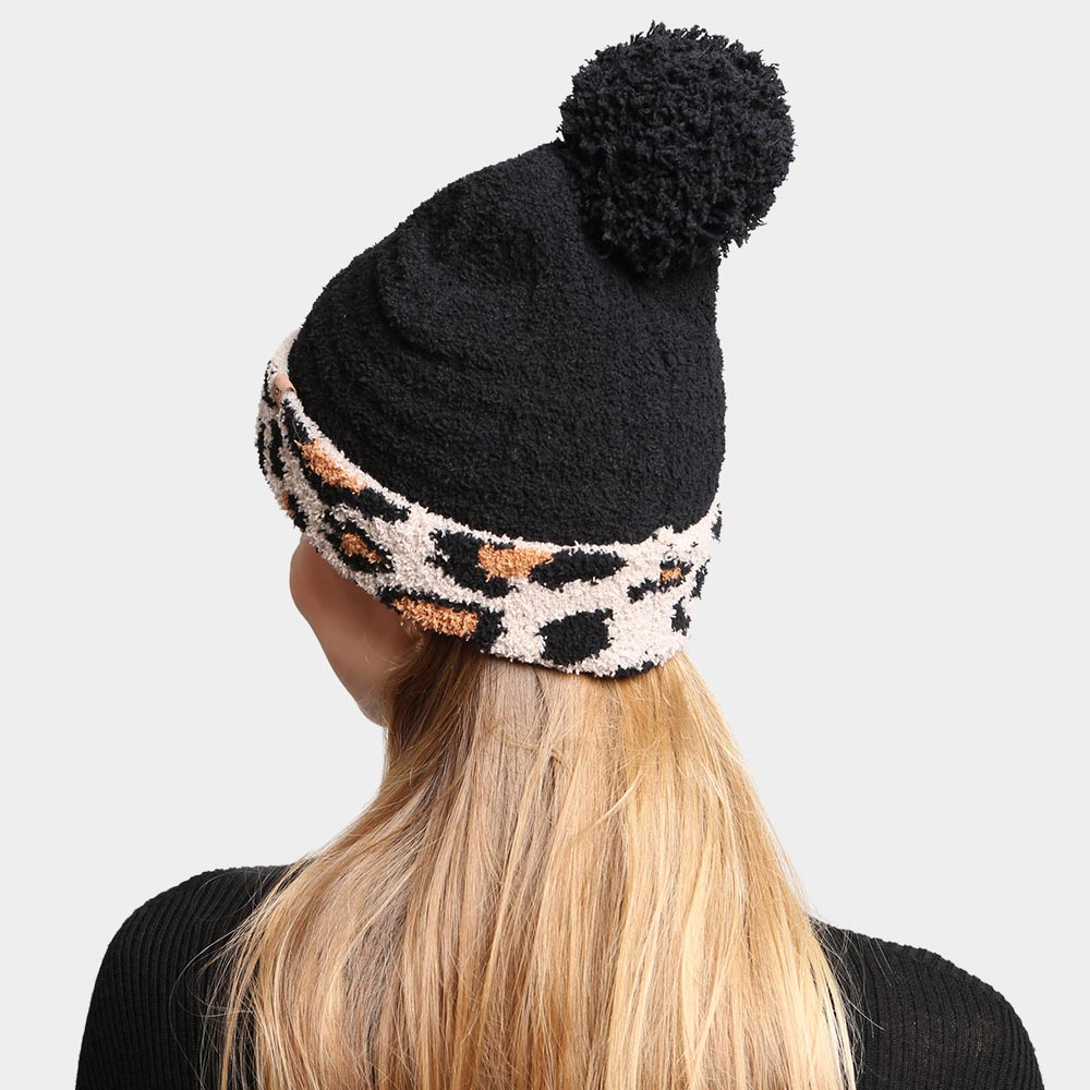 HATEGORY Solid Color Linked Leopard Accented Pom-Pom Beanie