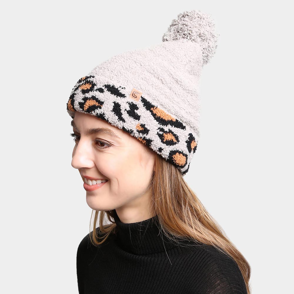 HATEGORY Solid Color Linked Leopard Accented Pom-Pom Beanie