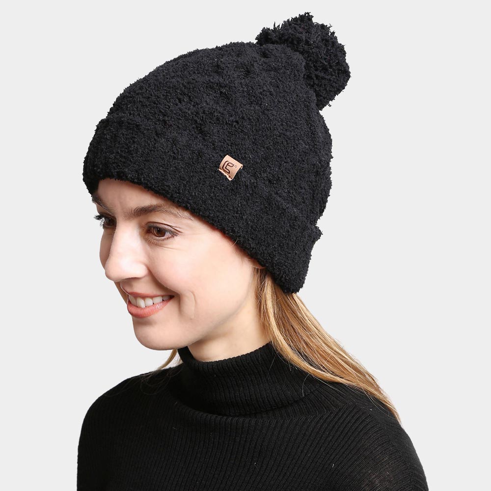 HATEGORY Solid Color Cable Knit Beanie