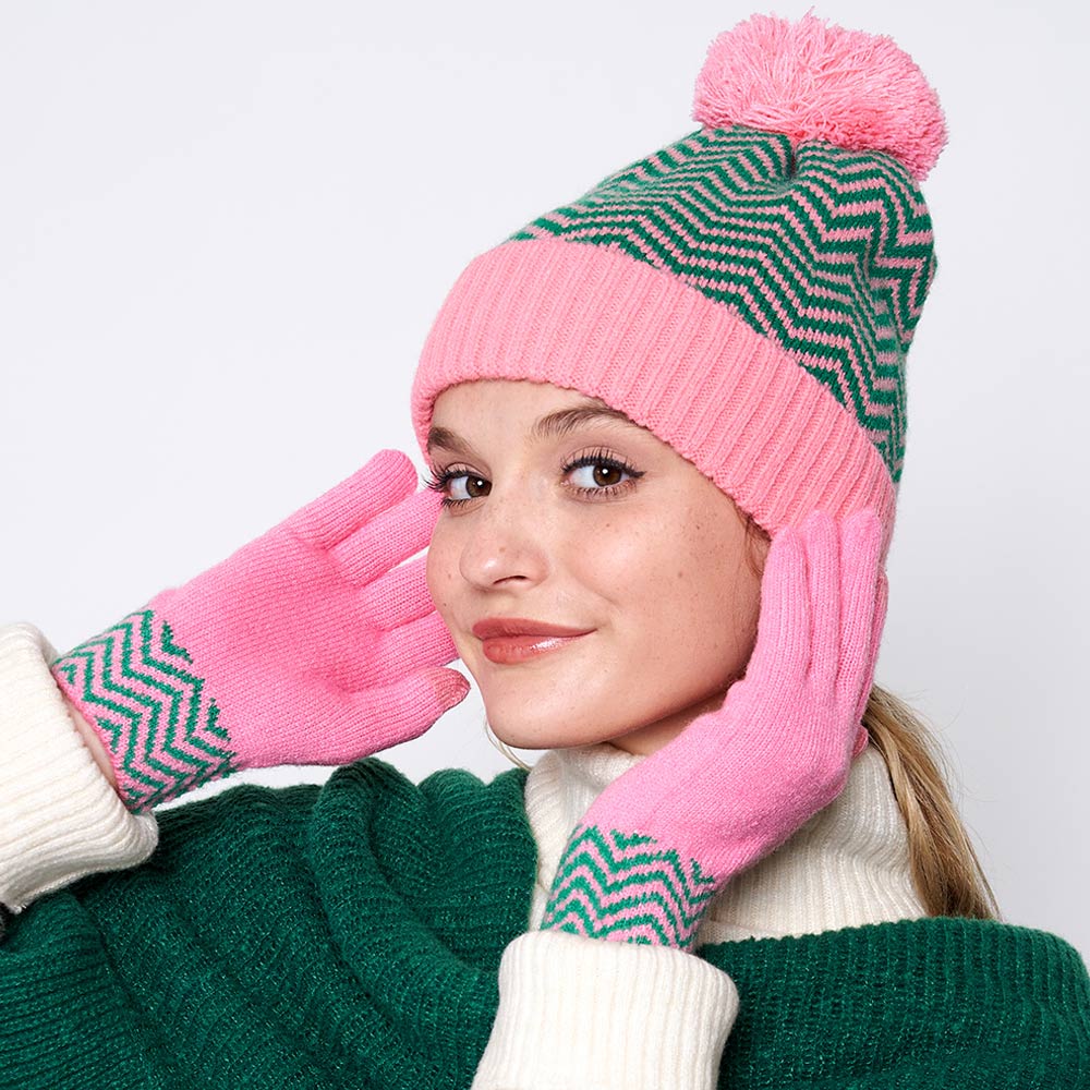 HATEGORY Zigzag Chevron Patterned Pom Pom Beanie Hat